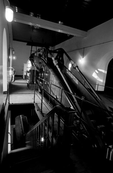 KewBridge7719902