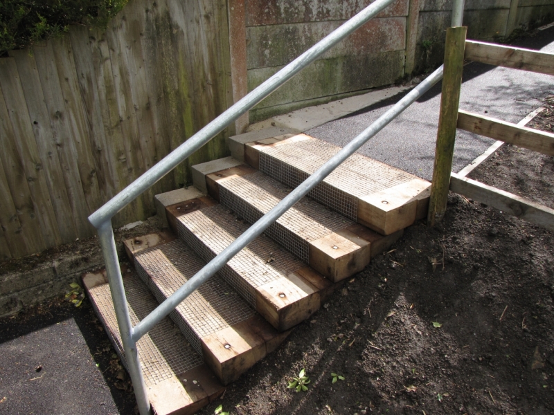 steps on ginnel