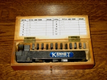 Kennet tipped threading tool