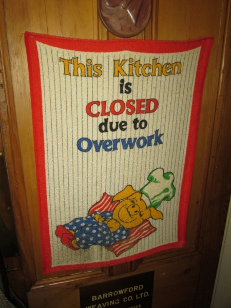 kitchen closed towel