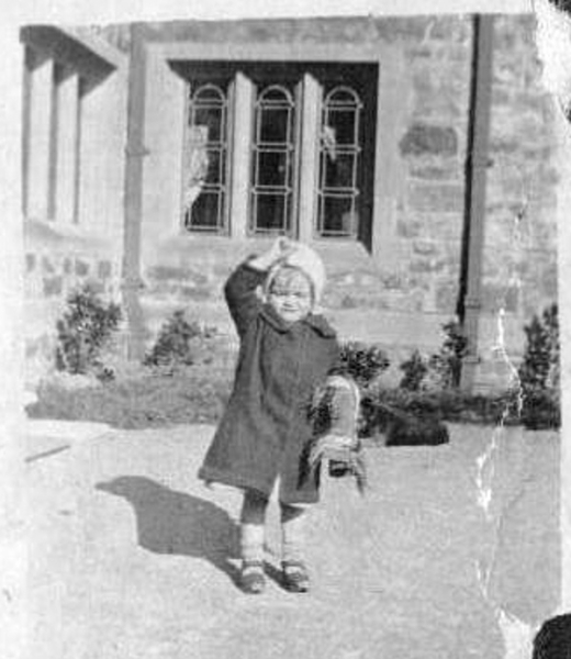 PeggyNutterStirkHouse1915