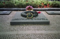 LangemarkCemetery20000203