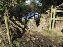 Detour to lime kiln workings (Humpty Dumpty's)