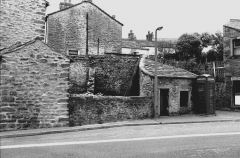 HovelWapping823301