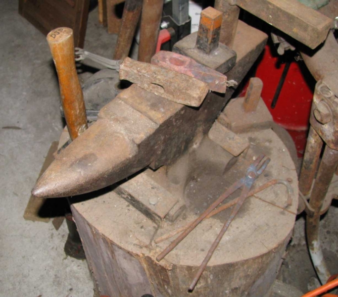 Anvil 01b