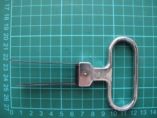 Identical mystery object