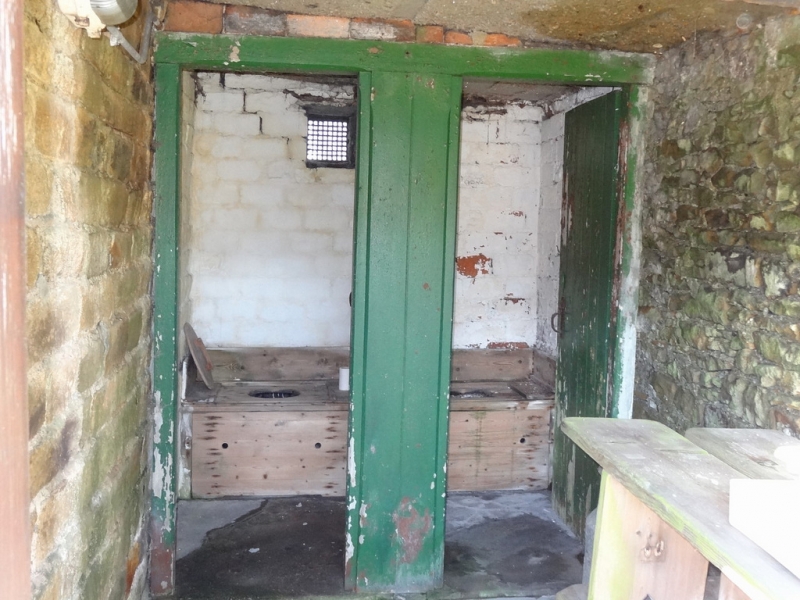 toilets 2