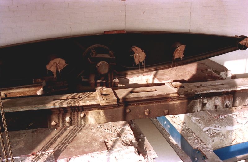 Whiteleesentablatue beam repair