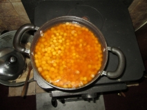 Peas cooking 260915