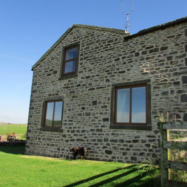 Re pointed gable end