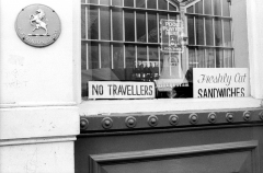 TravellersignStockport798601